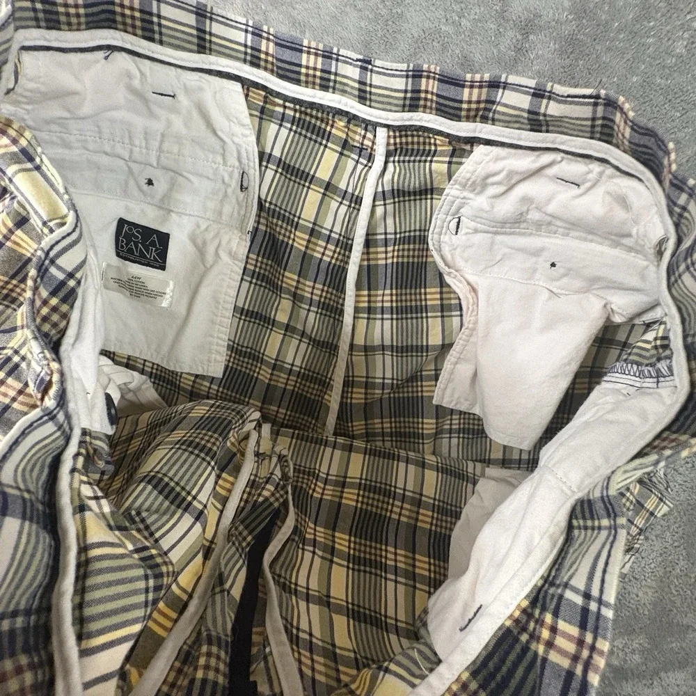 Jos A Bank Men's 42 Multicolor Plaid Madras Shorts Golf Casual Preppy SEE DESC